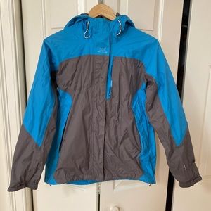 Helly Hansen women’s rain/wind coat